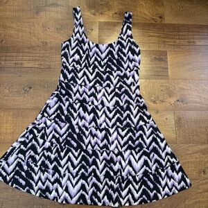 Black and Purple Zigzag Pattern Dress